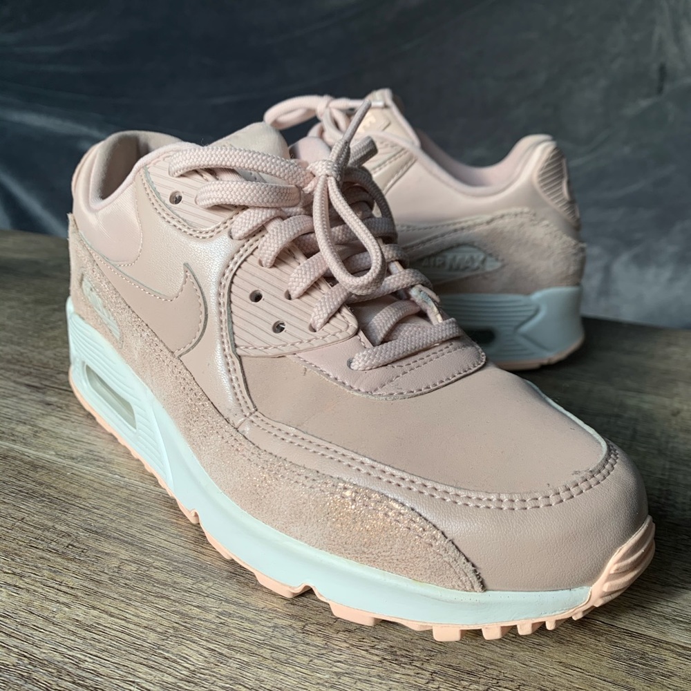 Nike Women’s Rose Gold Air Max